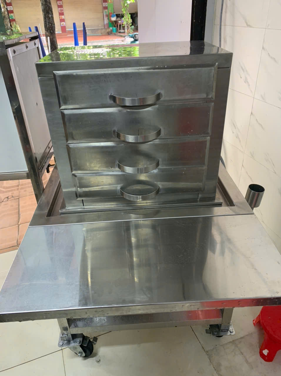 Z6926425248408_4d7cd07d879590ced655113fd8d1b50a